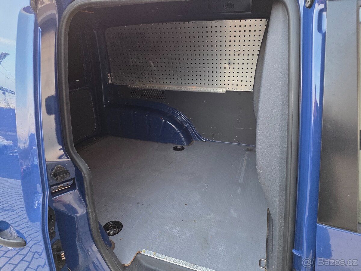 VW Caddy 2.0TDI 81kW 4x4 ČR NOVÉ 1.majitel - 8