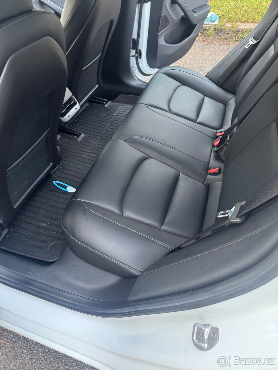 Tesla model3 - 8