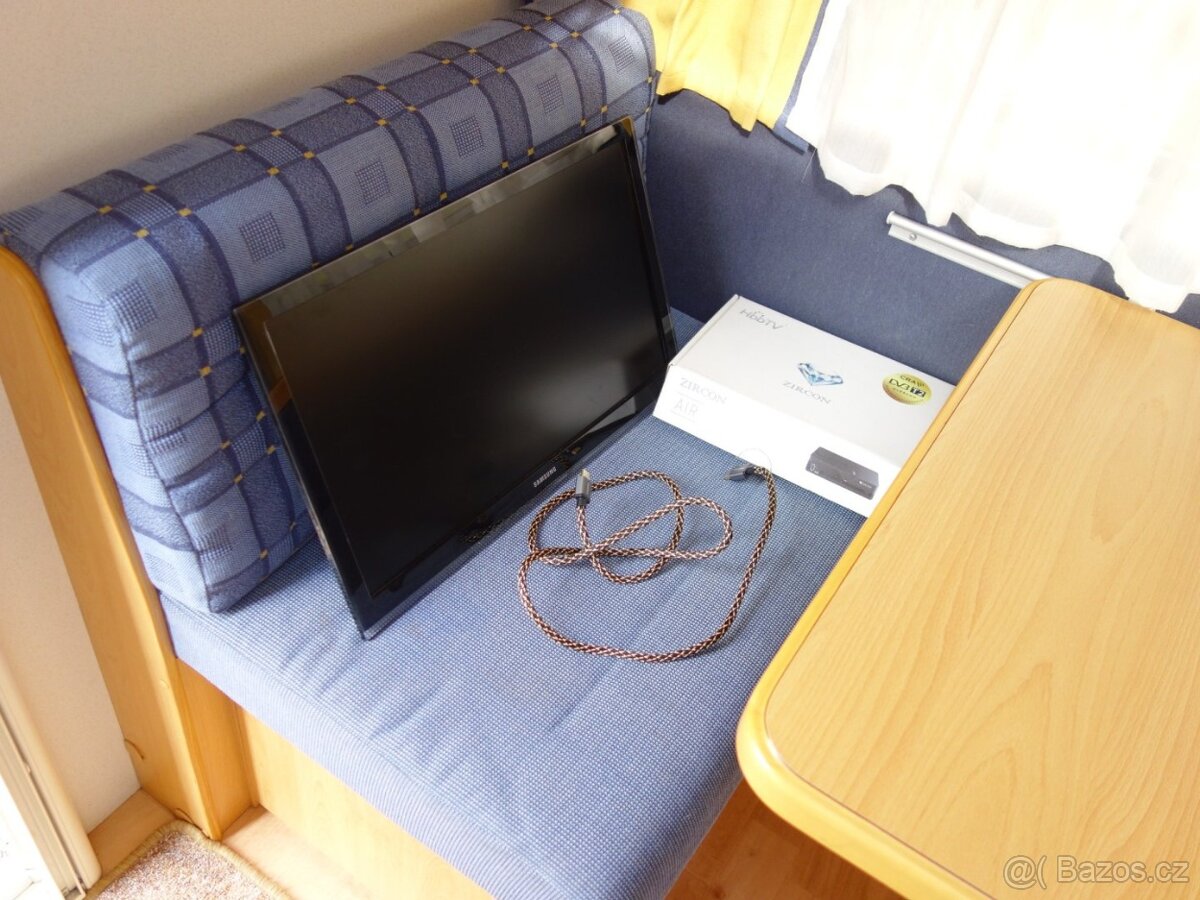 KNAUS SÜDWIND -MOVER-SOLÁR-TV-TOP VÝBAVA - 8