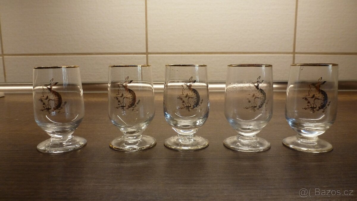 Různé sklenice - 8