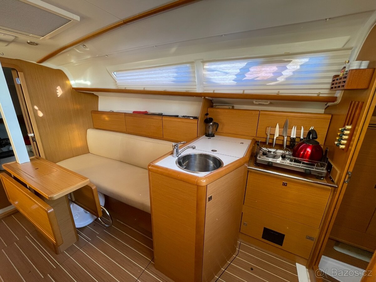 Plachetnice SUN ODYSSEY 30i - 8