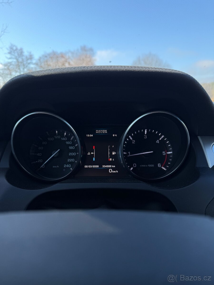 Range Rover Evoque 2.2 SD4 / 140KW / BLACK EDITION / MANUÁL - 8