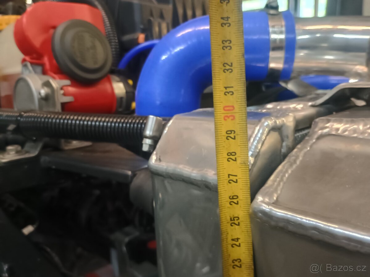 Sestava chladiče Voda/Intercooler - 8