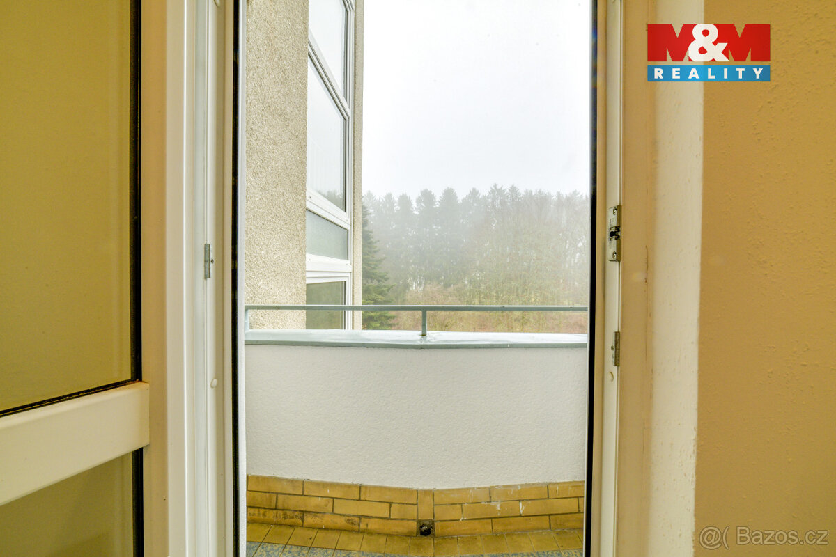 Pronájem bytu 3+1 v Mariánských Lázních, ul. Stavbařů - 8