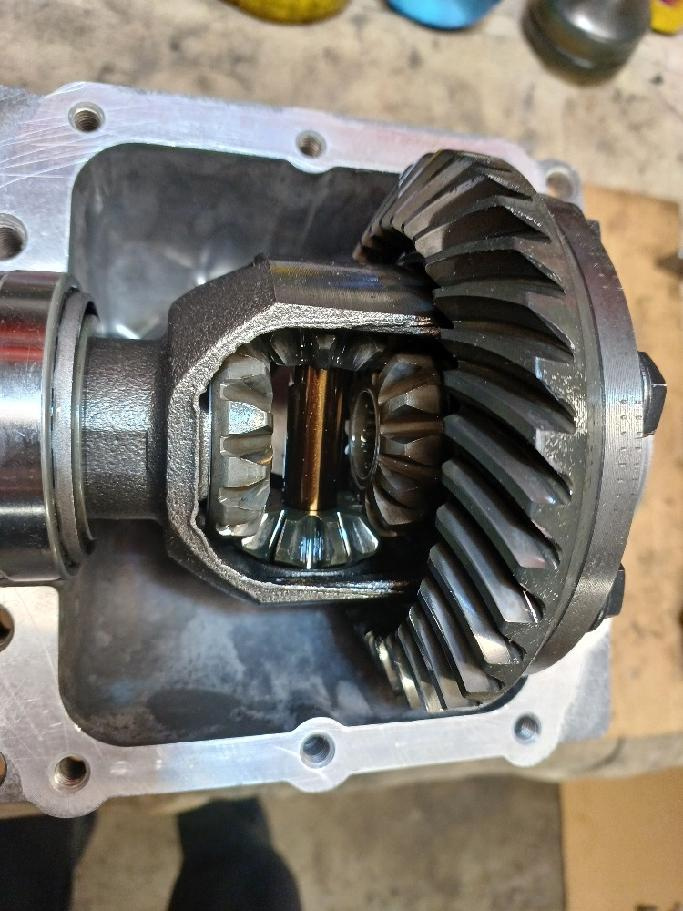 Rozvodovka,poloosa,diferenciál Dacia Duster - 8