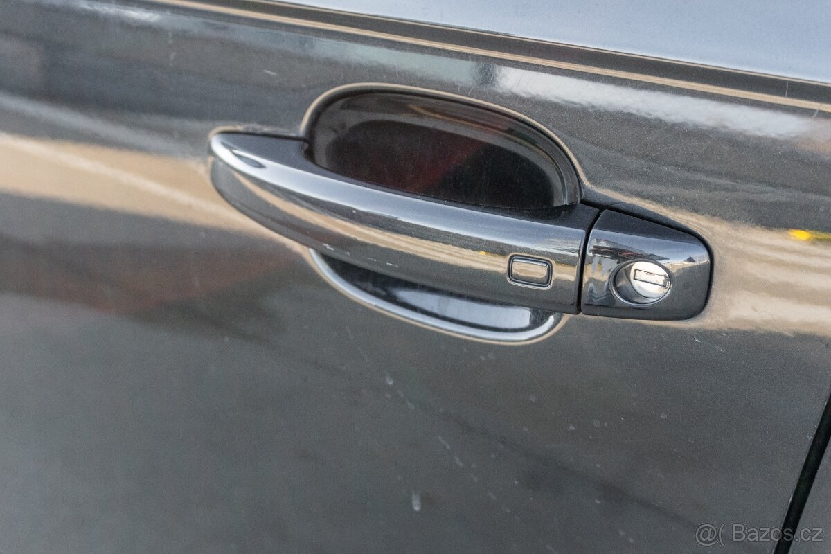 Audi A4 3.0 TDI V6 Quattro - 8