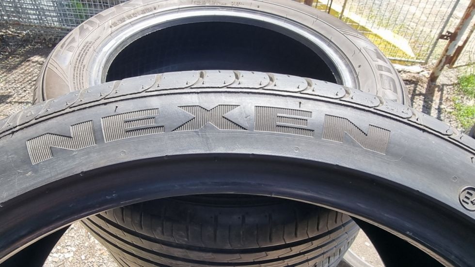 Letní pneu 245/35/18 Nexen - 8