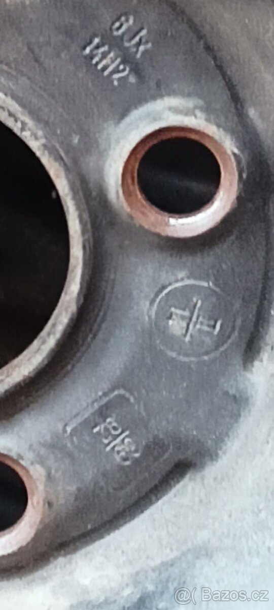 Celoroční pneu - 8