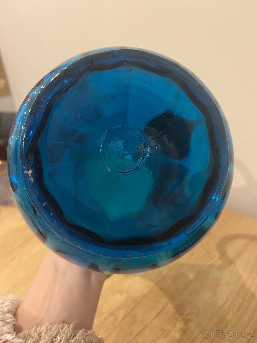 Starožitný modrý džbán s ruční malbou - 8