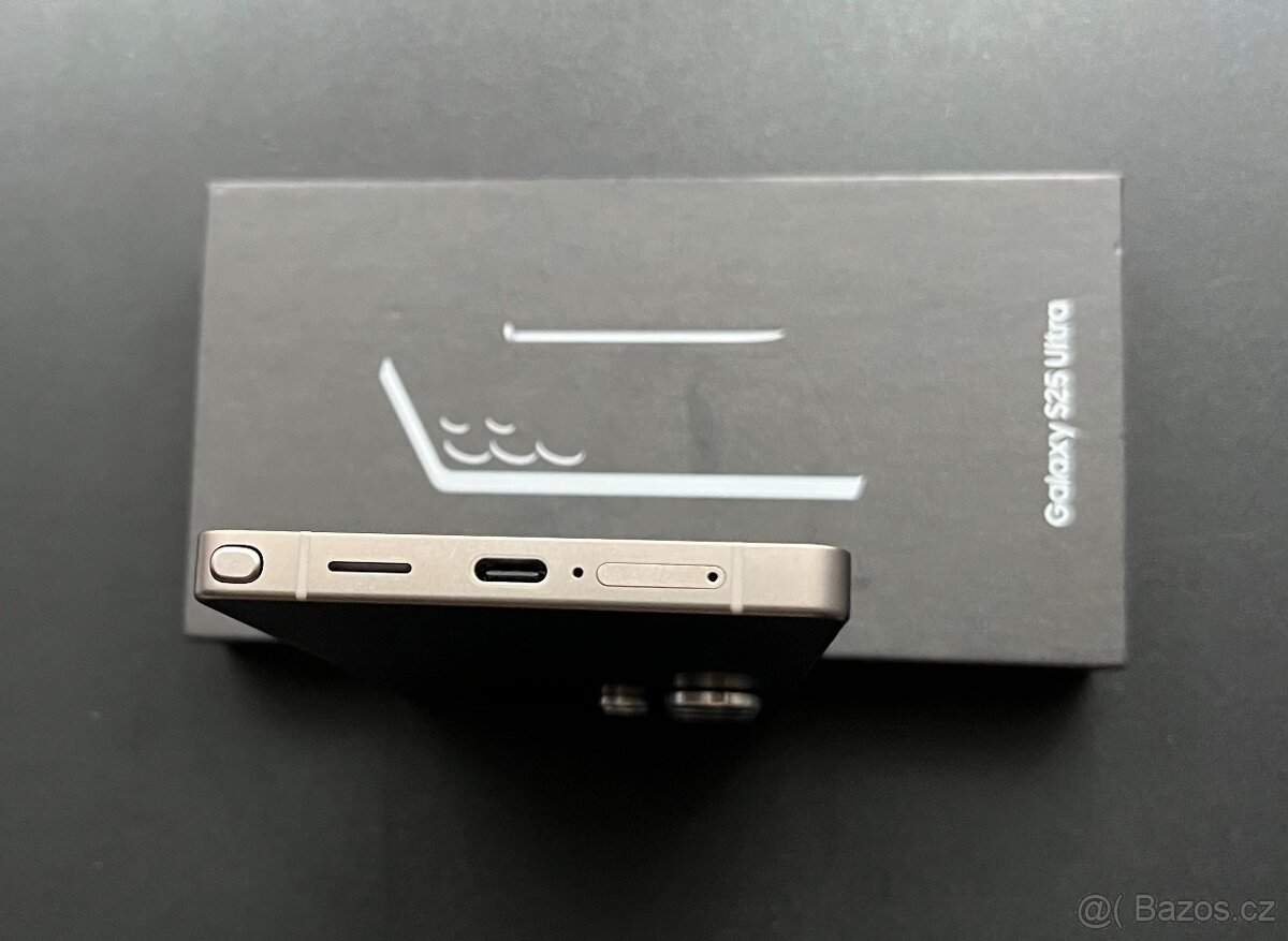 Vyměním Samsung Galaxy S25 Ultra / 256GB / V záruce do 8/27. - 8