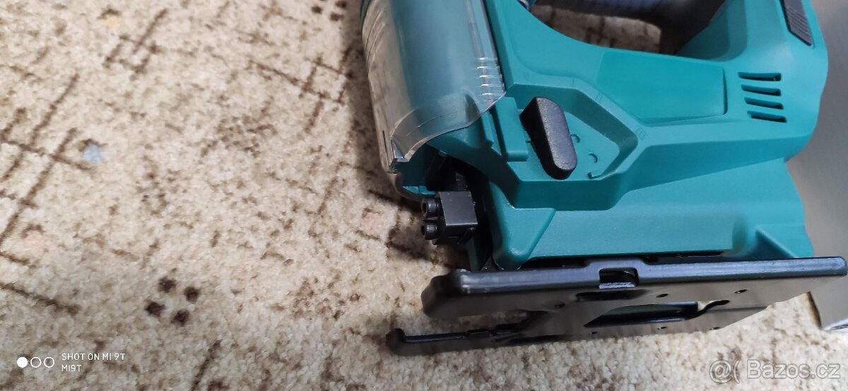 Přímočará aku pila pro Makitu 18V - 8