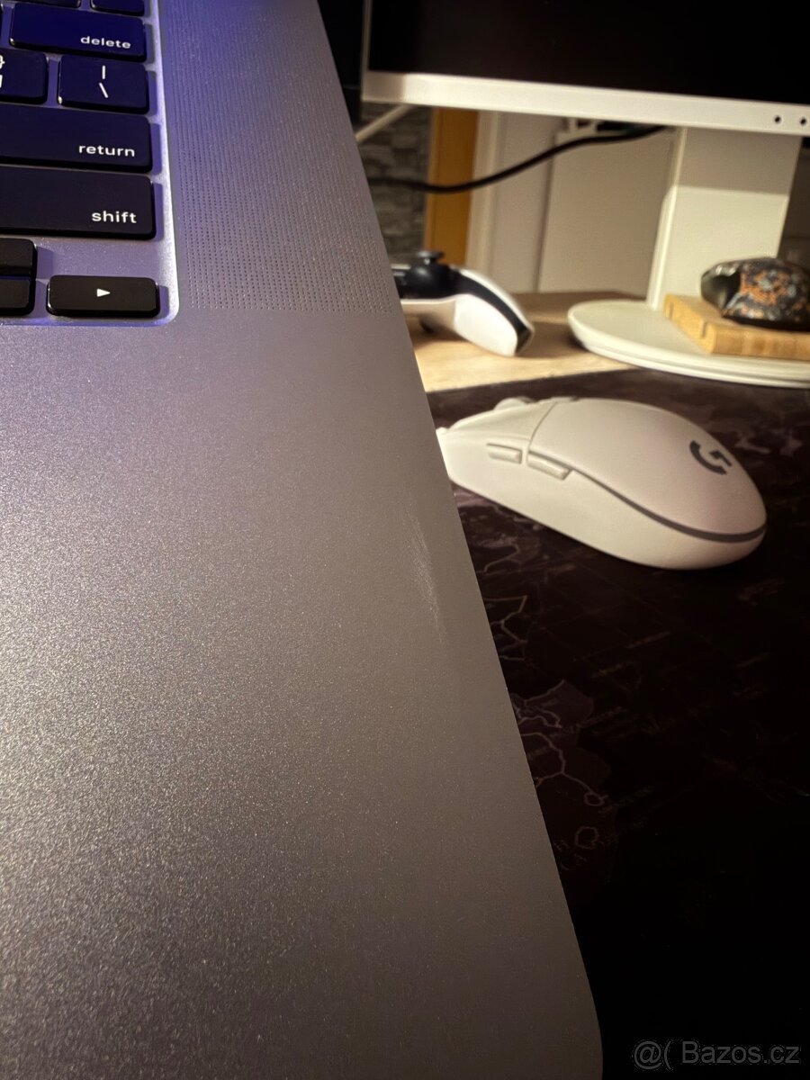 Macbook Pro 16” CTO - 8