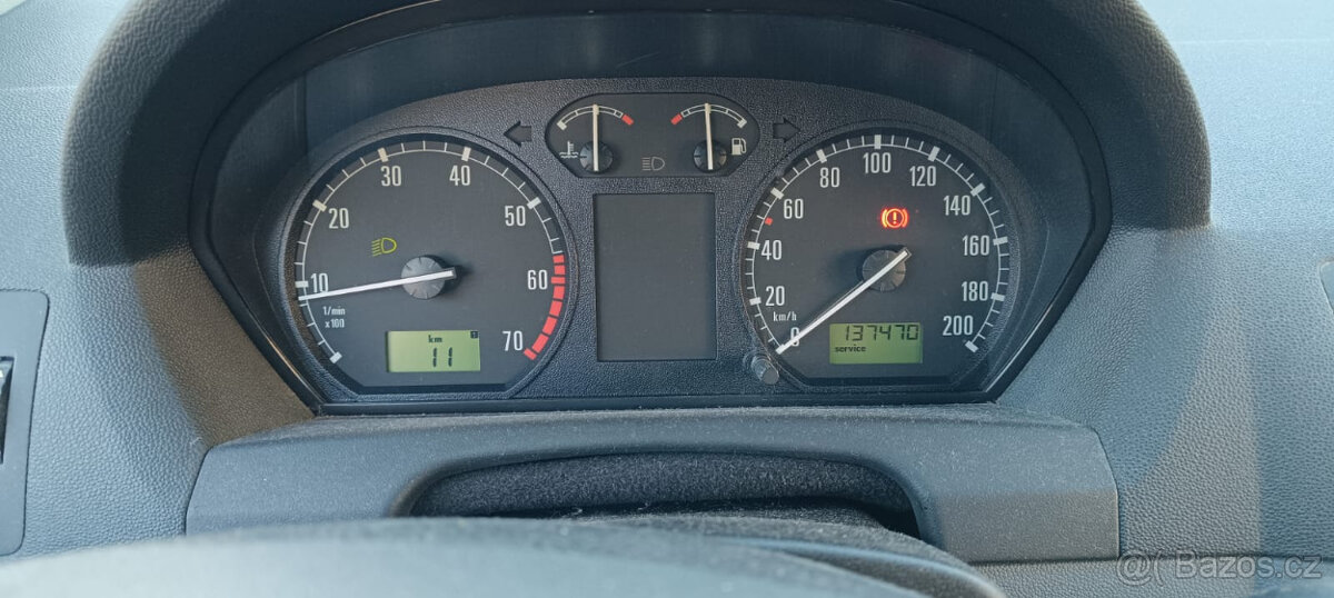 PRODÁM ŠKODA FABIA 1,4 - 8