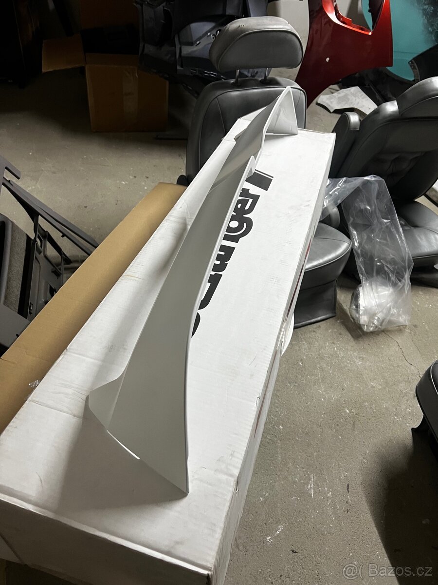 Prodám originální spoiler OETTINGER pro VW Golf 7 ( - 8