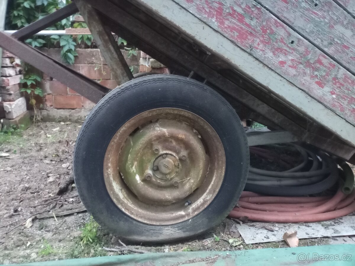 Vlečka za traktor - 8