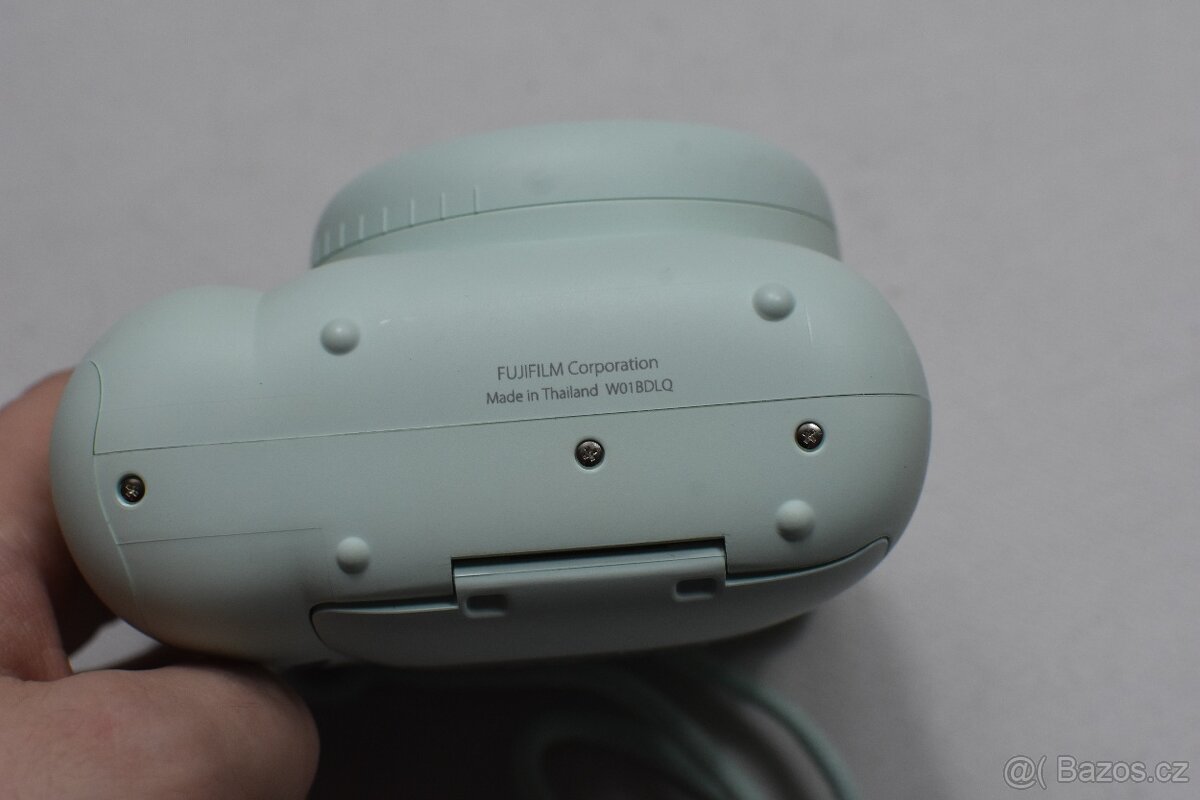Fujifilm Instax Mini 12 zelený - 8