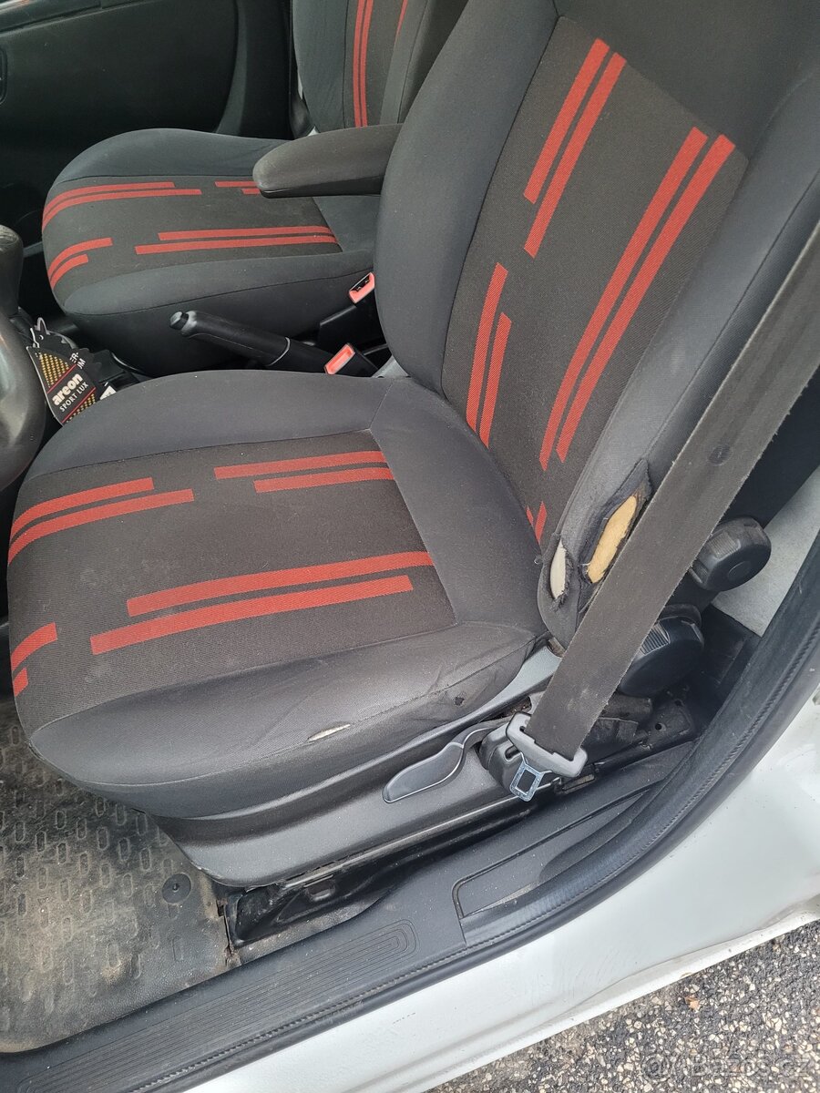 Fiat Fiorino 1.3 JTD 55kW - 8