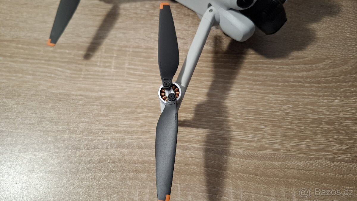 DJI Mini 4 Pro Fly More Combo (DJI RC 2) - 8