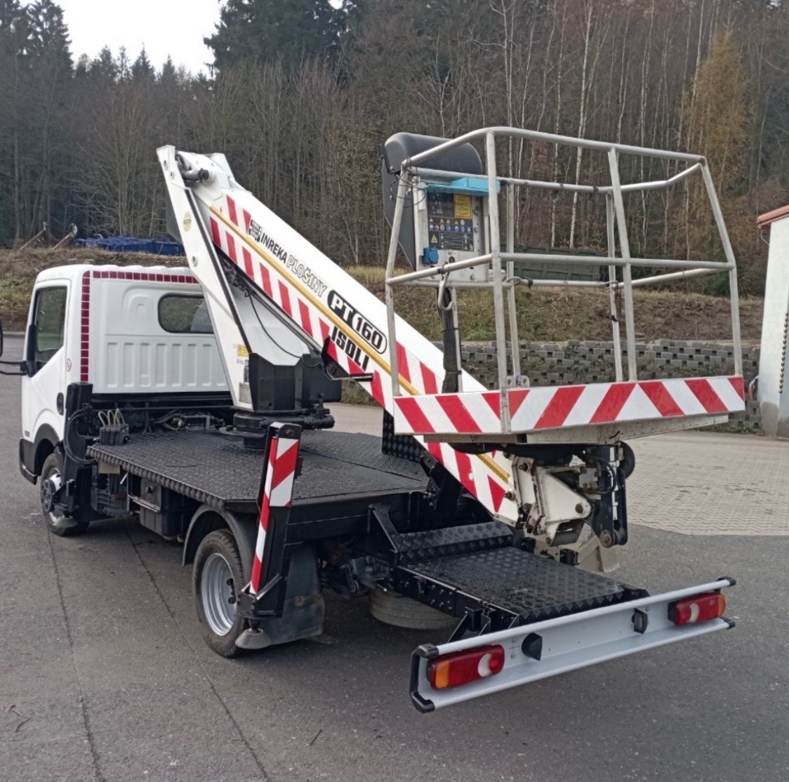 Nissan Cabstar - 8