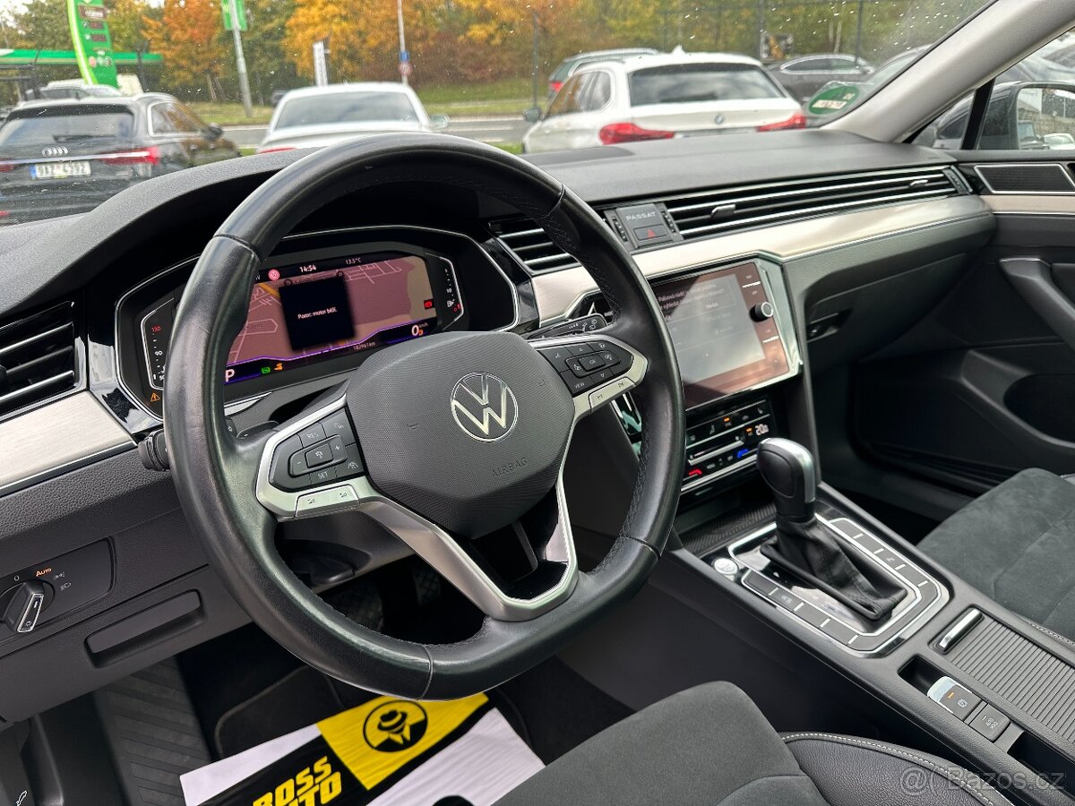 Volkswagen Passat Panorama 2022 - 8