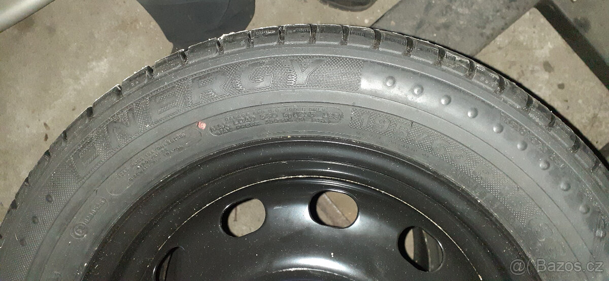 Ford - originální kola 15" - 8