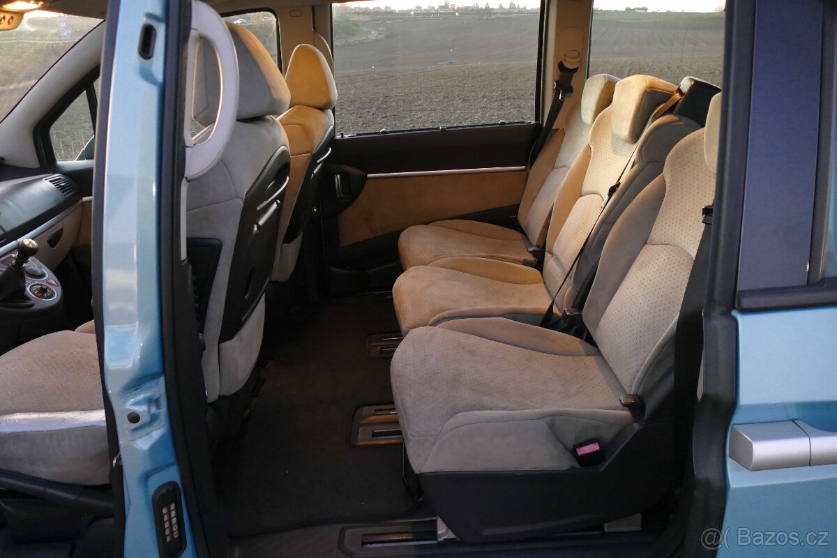 Prodám Citroen C8, 2.0 BA 103 kW ; nejvyšší výbava - 8