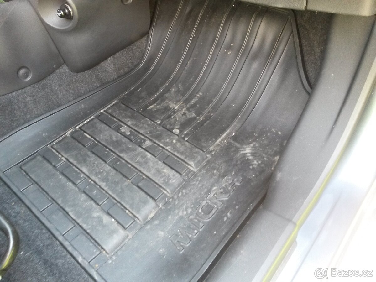 Prodám Nissan Micra 2016 v pěkném stavu - 8