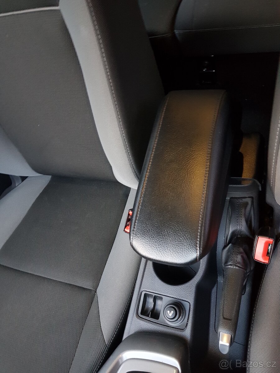 Osobní auto Ford Focus 1.6 TDCi - 8