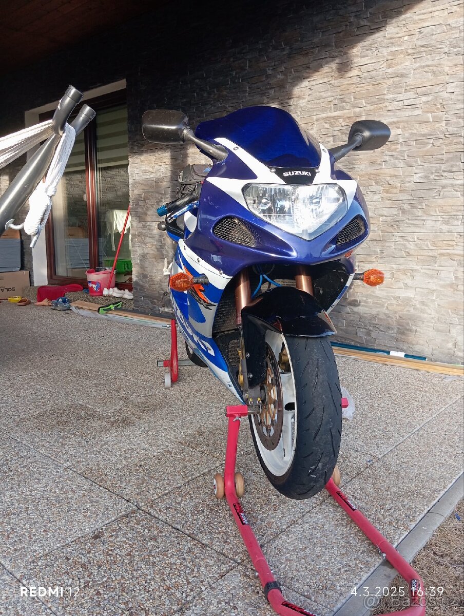 Suzuki GSX-R 1000 K1,K2 - 8