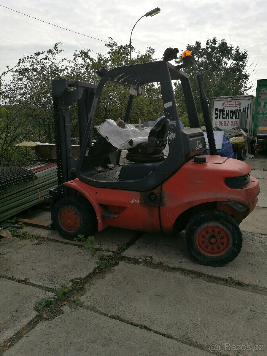LINDE VYSOKOZDVIŽNÝ VOZIK r.v. 2000 SOUKROMÝ MAJETEK - 8