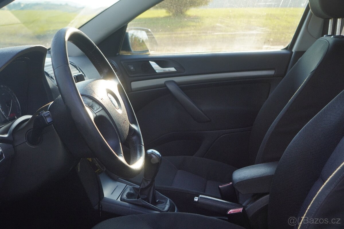 Prodám vozidlo Škoda Octavia 2 Combi 1.9Tdi 77kw. - 8