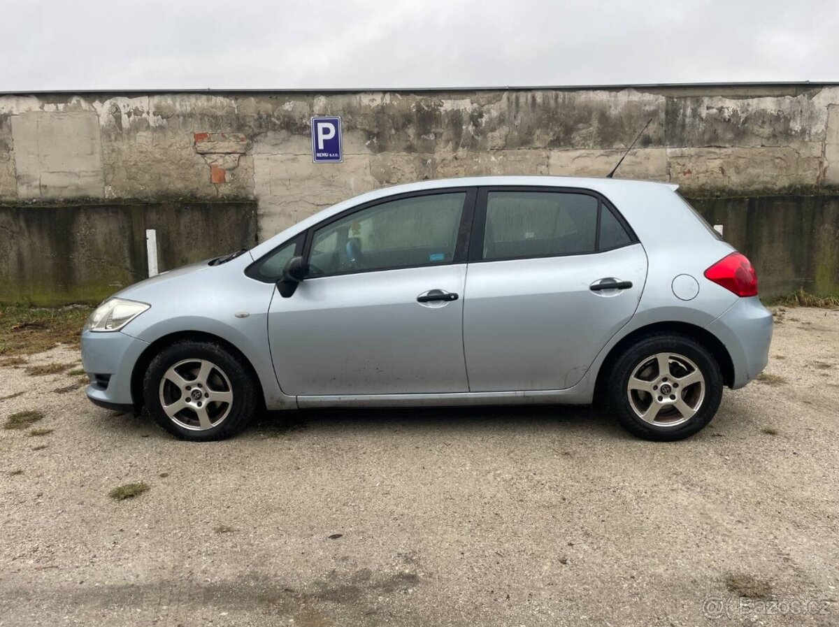 Toyota Auris 1.4 2008 - 8