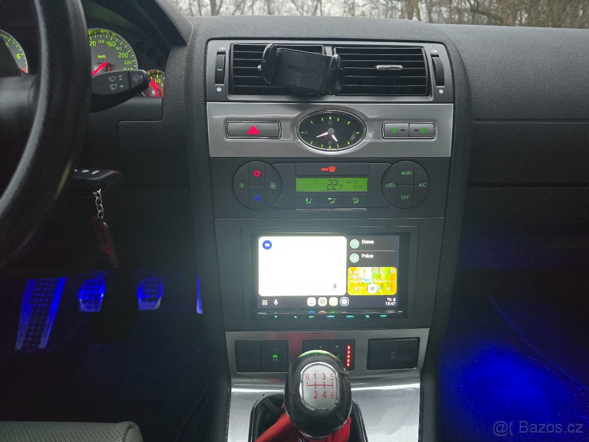 Ford mondeo ST220 - 8