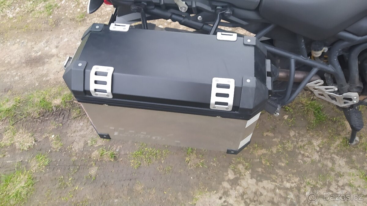 Triumph Tiger 800 XC, r.v.2011 - 8