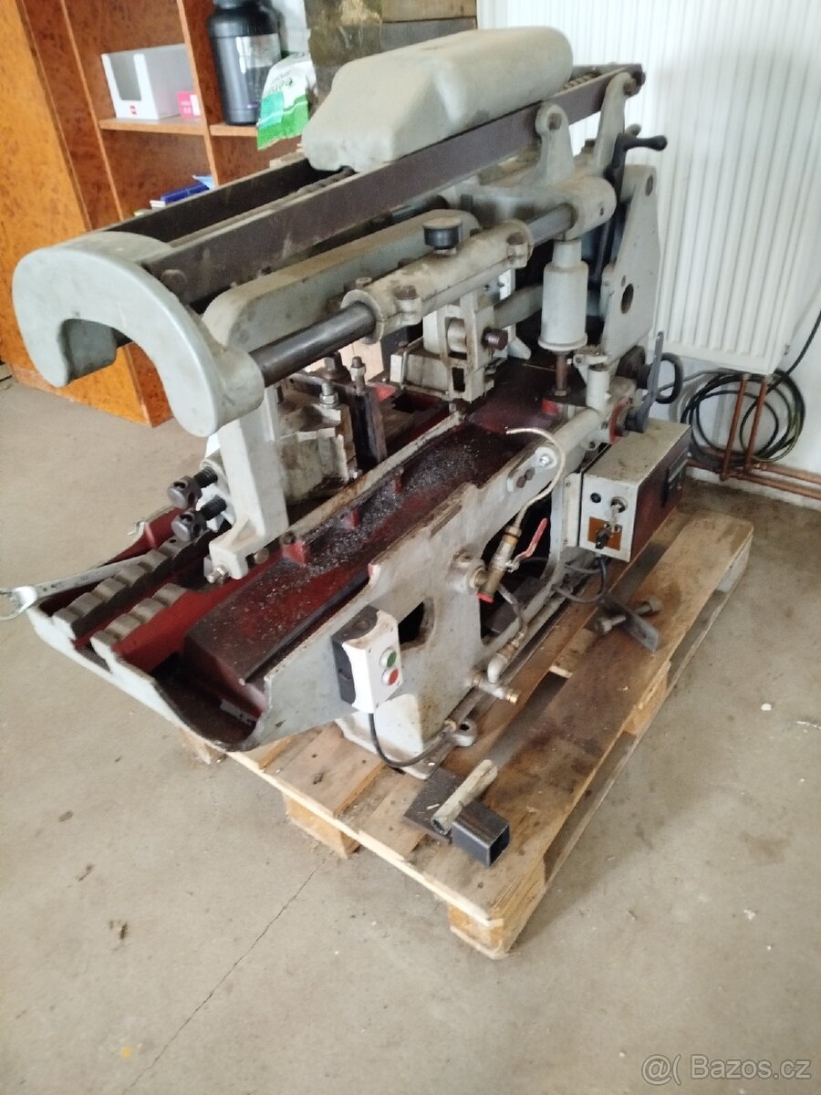 Strojní pila na kov - 8