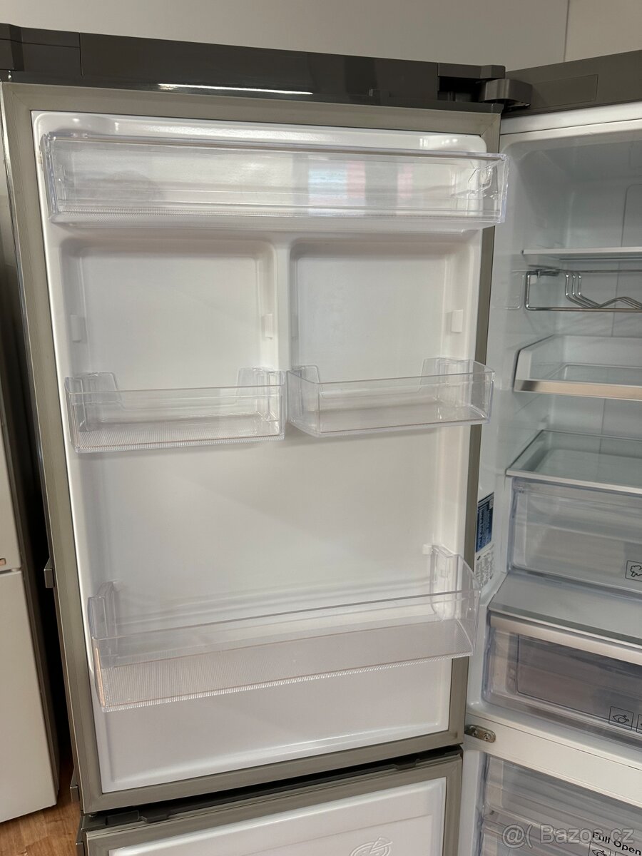 Lednice s mrazákem Samsung (114) - 8