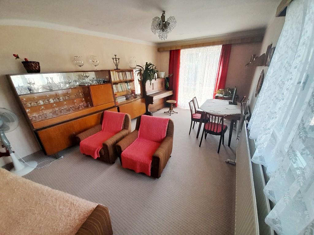 Prostorný rodinný dům 5+1 s garáží a zahradou 315m2, Kojetín - 8