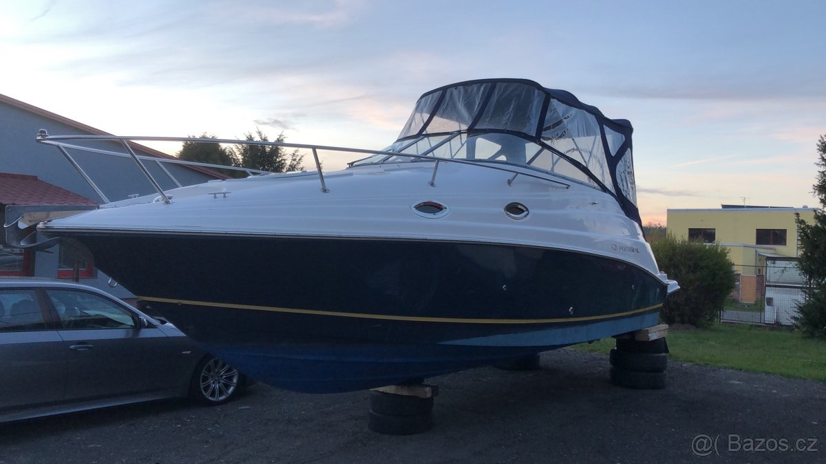 Regal 26.65 Commodore 2009 - 8