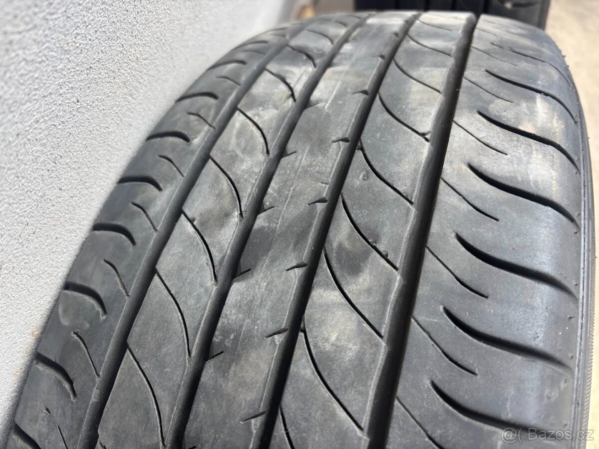 letní pneu Dunlop 235/55 R20 - 8