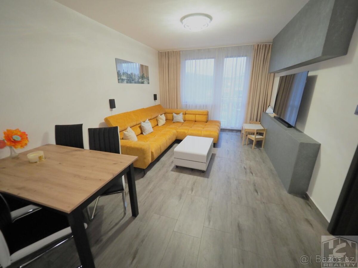 Byt 5+1 + Lodžie (90,3m2), O.V., Semily, ul. Bavlnářská - 8