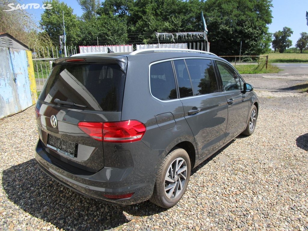 Volkswagen Touran, 1,5TSI-110KW-7-MÍSTNÝ-NOVÁ STK - 8