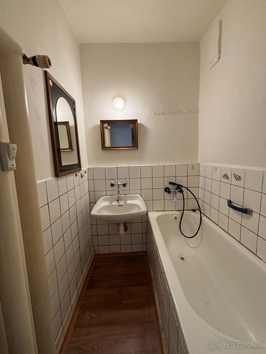 Družstevní byt ve vyhledávané části Mostu – 2+1, 57 m² - 8