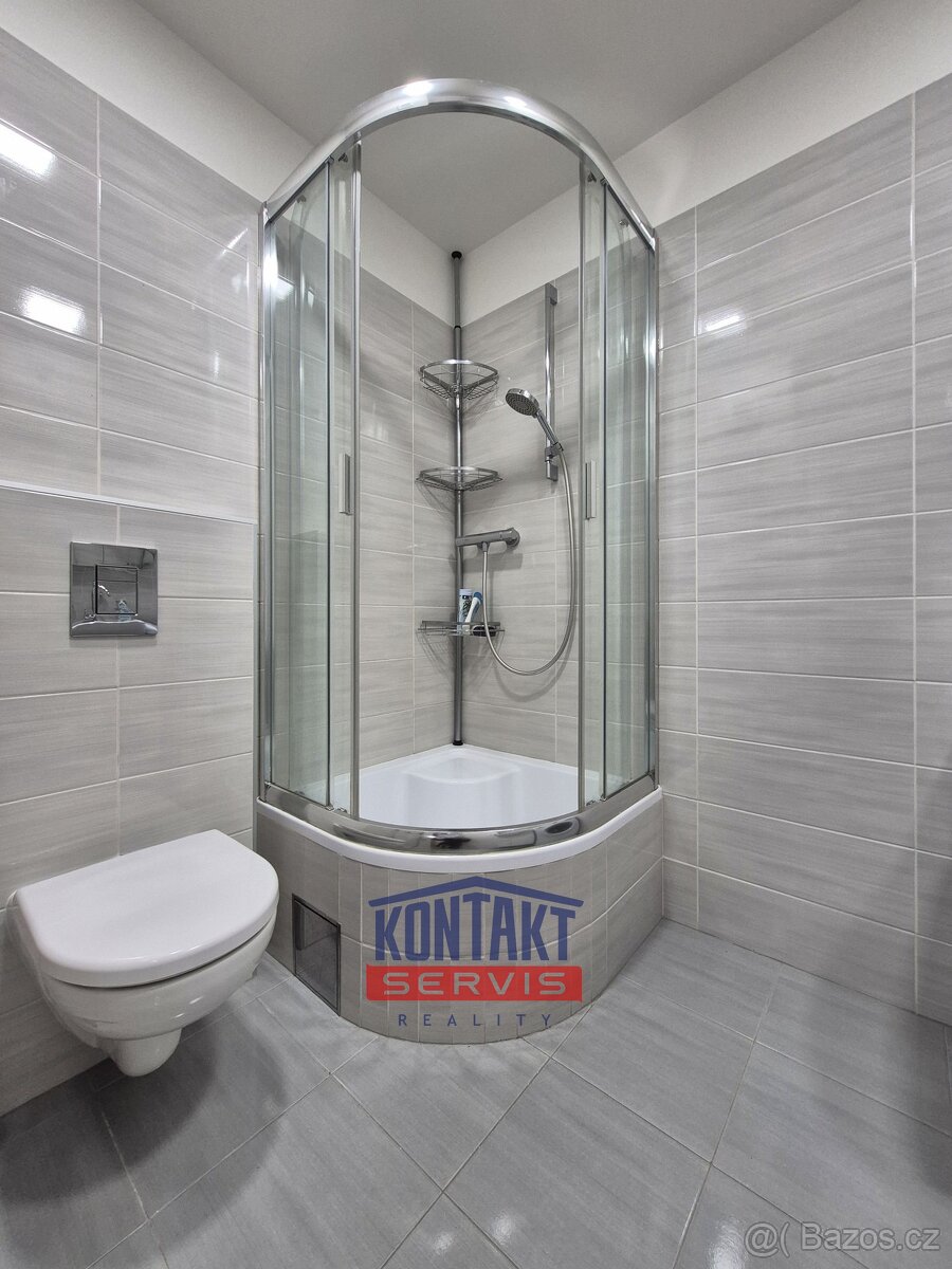 Moderně zrekonstruovaný byt 3+1 s balkonem ulice Lidická, Če - 8