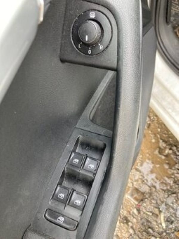 Prodám veškeré náhradní díly Škoda Octavia 3 - 8