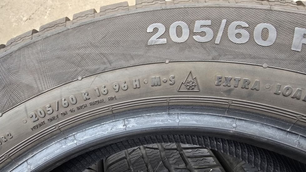 Zimní pneu 205/60/16 Continental - 8