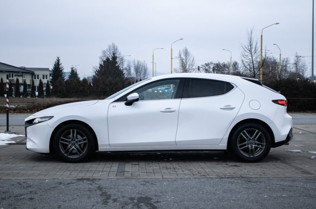 Mazda 3 90kW (2020). - 8