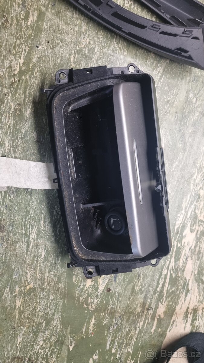 Díly BMW e90, e91, e92, e93. Levné. Posílám. - 8