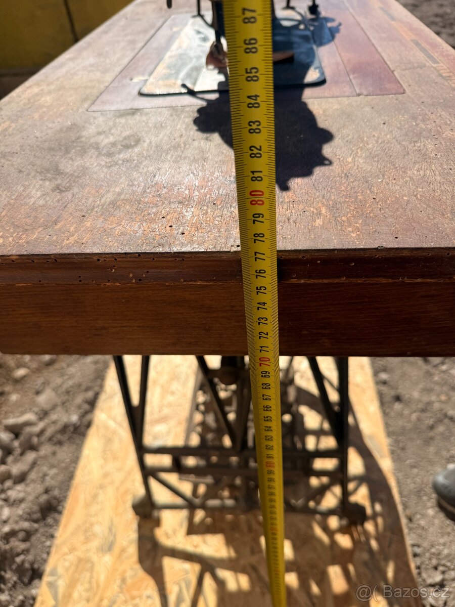 Šicí stroj Bobbin - 8