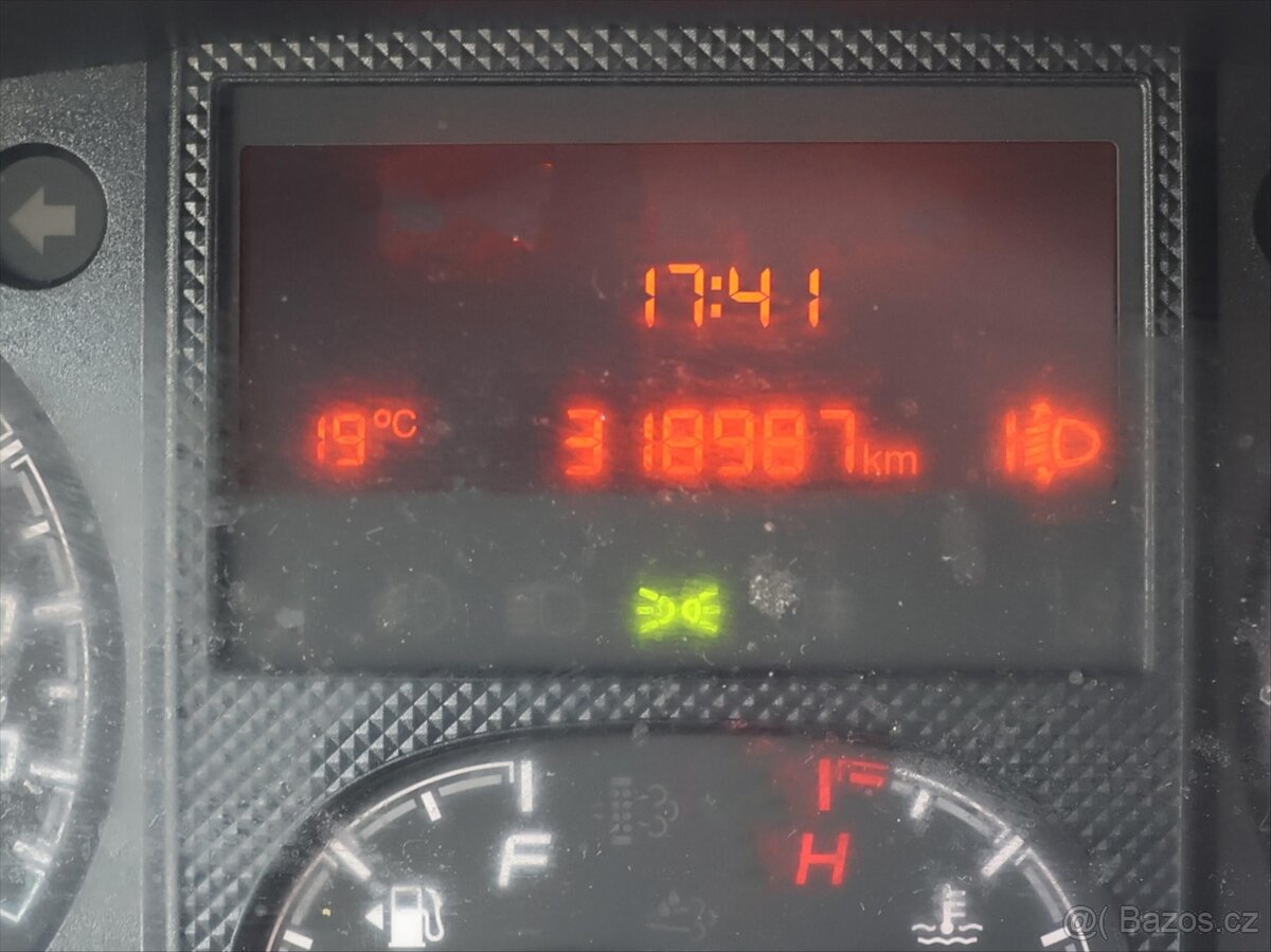 Peugeot Boxer 2,2 HDI 96kW CZ L1H1 Chladicí (2015) - 8