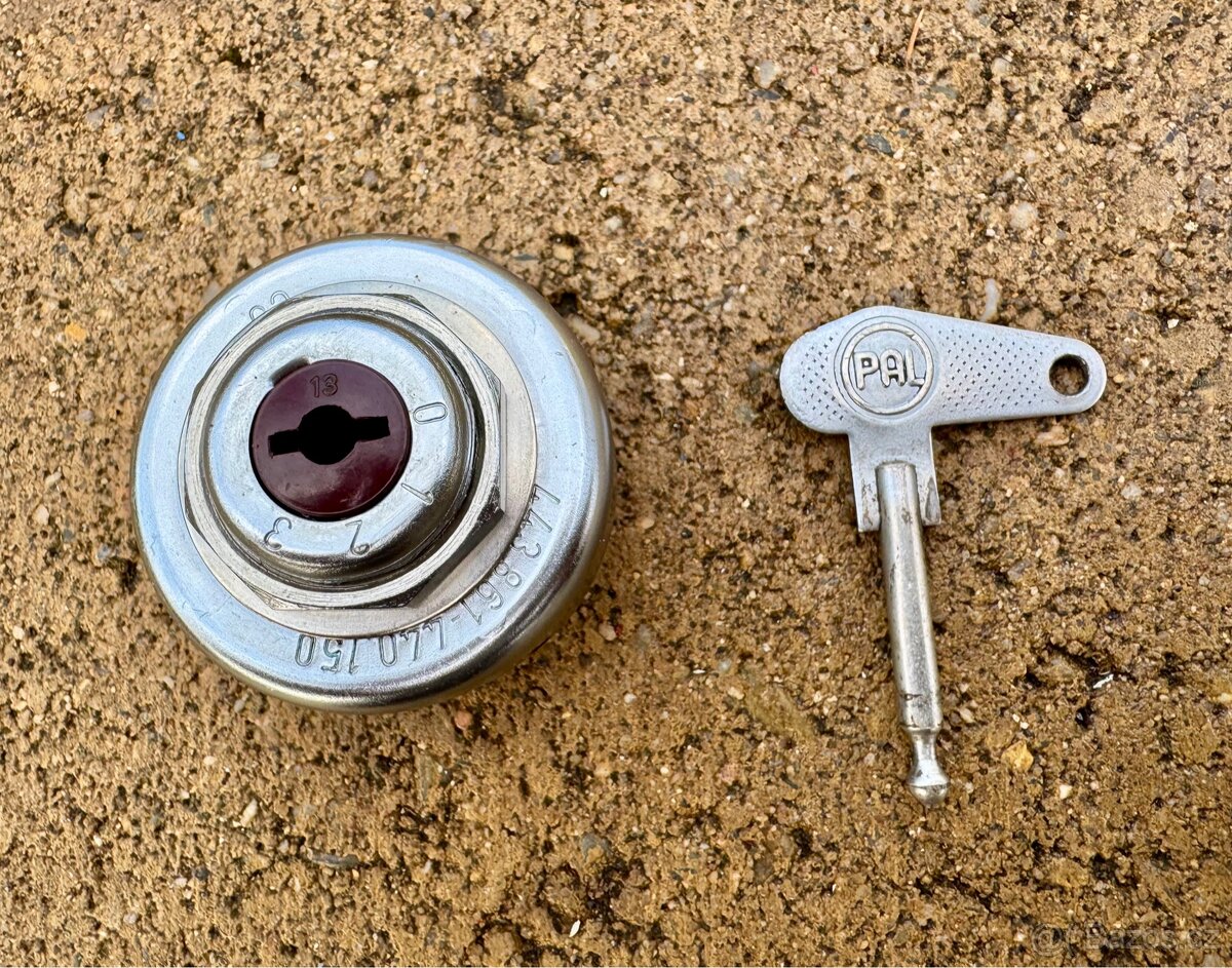 Jawa CZ kyvacka, CZ - spínací skřínka PAL - 8